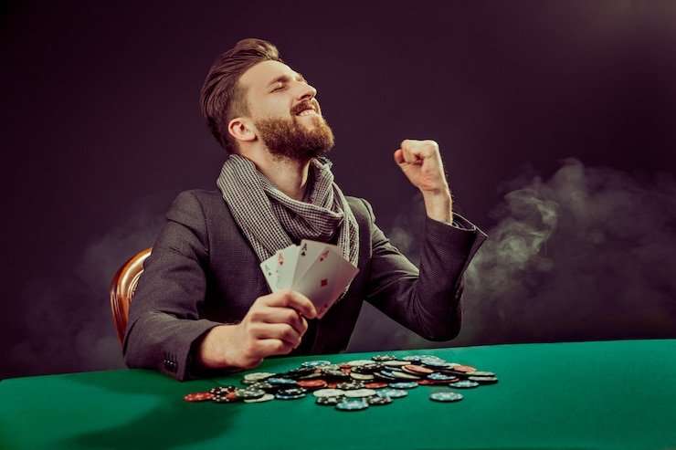 Dasbor platform gacor 22 menampilkan pasar taruhan sepak bola Liga 1 dan permainan kasino dealer-langsung